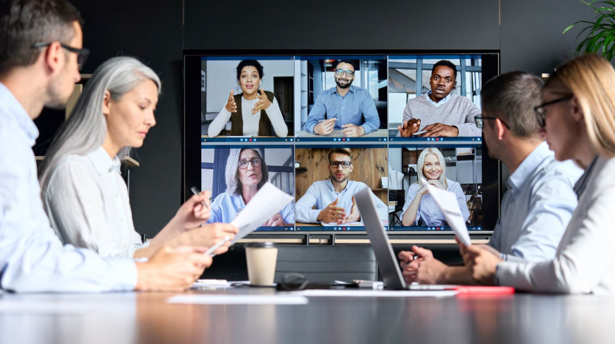 How Technology Improves Communication